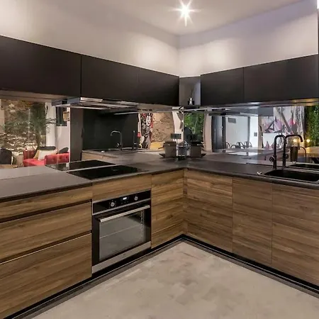 Le Saint-georges Apartment *